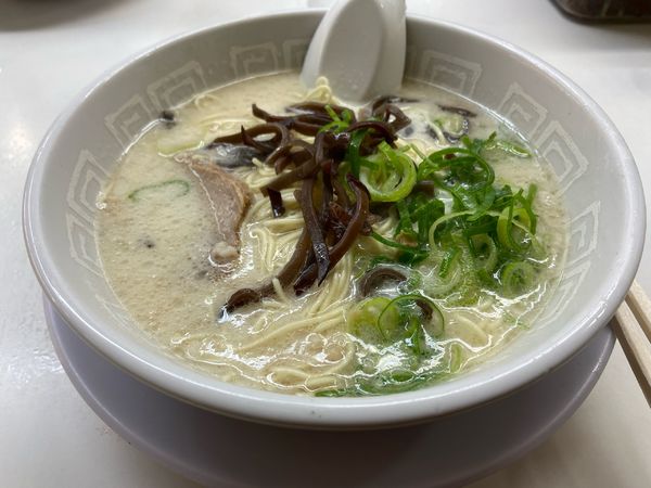 「ラーメン 600円 替え玉2杯 100円」@博多天神 渋谷南口店の写真