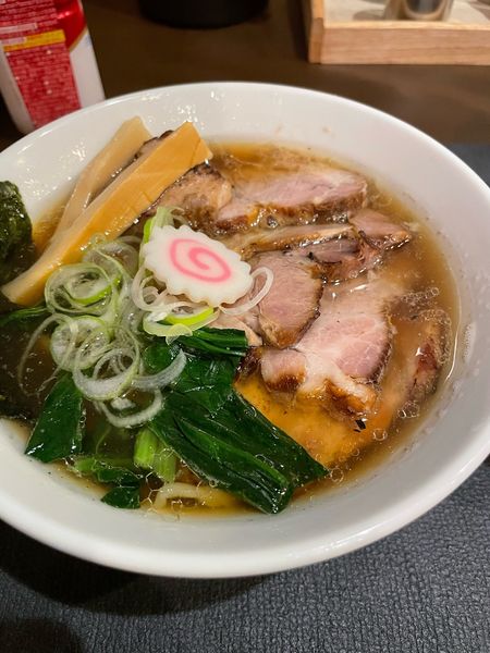 「醤油ラーメン」@手打ち 蓮の写真
