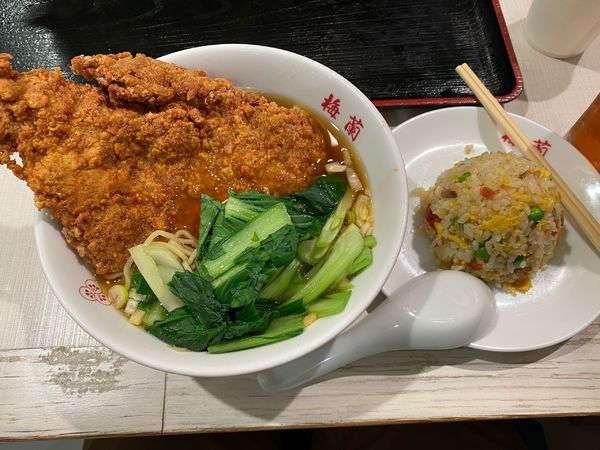 「炸鶏排麺セット1,050円」@梅蘭 テラスモール湘南店の写真