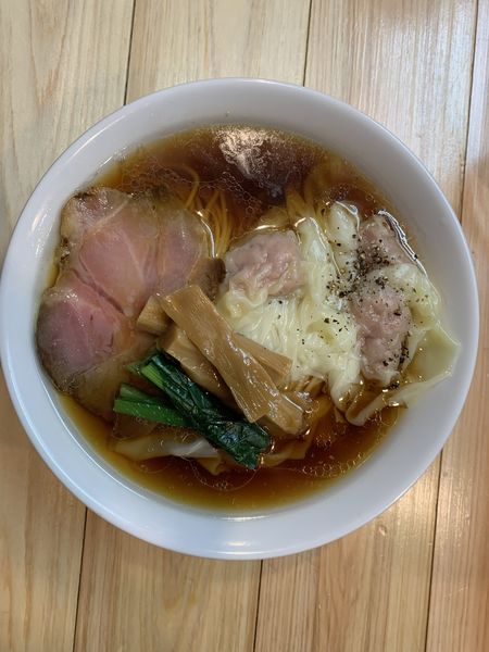 「煮干醤油わんたん」@世田谷中華そば 祖師谷七丁目食堂の写真