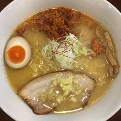 辛味噌らーめん(900円)