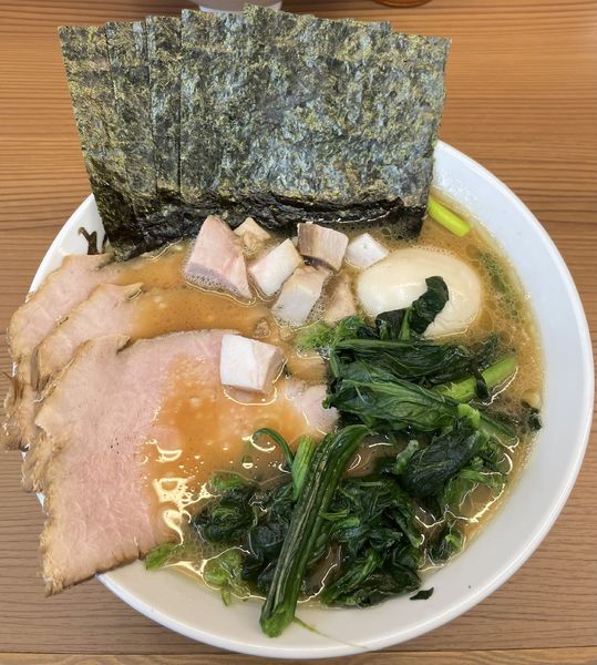 「上特選ラーメン中盛 ほうれん草」@麺家 たいせいの写真