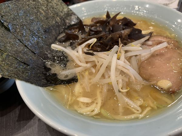 「ラーメン 並」@横浜ラーメン 増田家 幕張店の写真