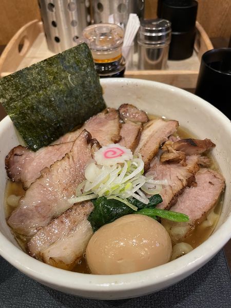 「醤油チャーシュー麺」@手打ち 蓮の写真