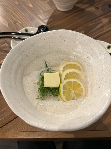 「Lemonバター鶏そば」@鶏そばと酒と肴 東京GET54の写真