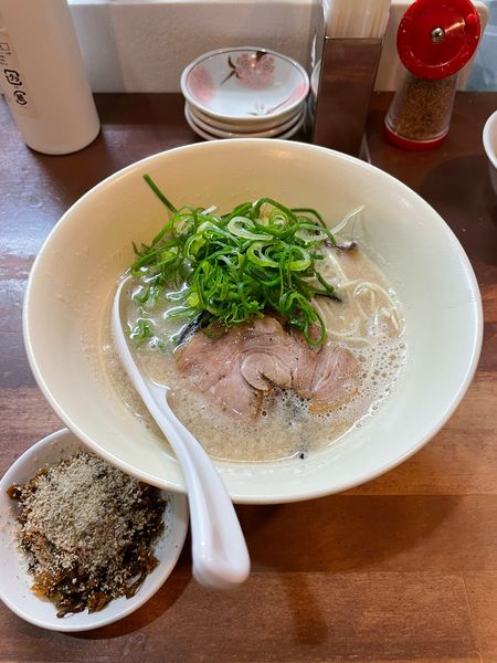 「博多豚骨ラーメン」@幸心堂の写真