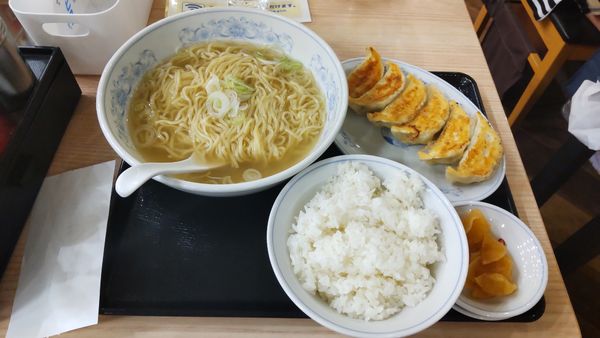 「素ラーメン・しお」@ぎょうざの満洲 小江戸館の写真