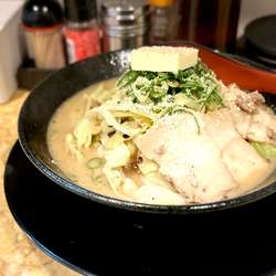 みそバター900円