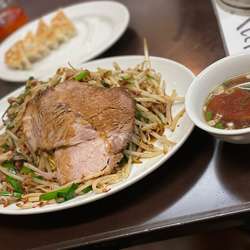 皿台湾＋チャーシュー