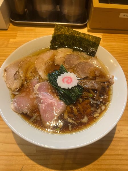 「中華蕎麦醤油　肉マシ」@麺道 六善の写真