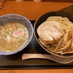 つけめん並 790円