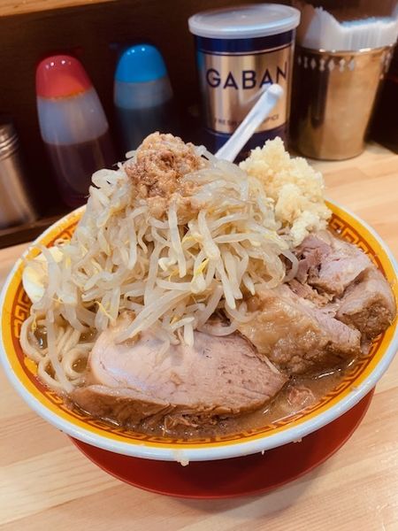 「ラーメン（豚2枚・半玉子） 1080円」@えどもんど 中野の写真