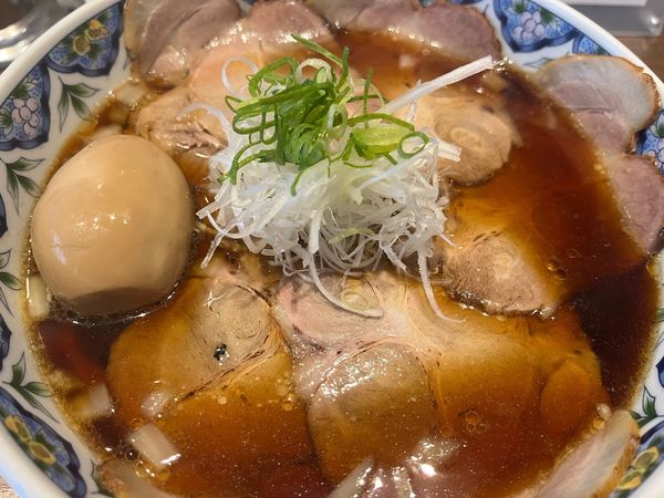 「侍チャーシュー麺+半熟玉子」@NOODLE CAFE SAMURAIの写真