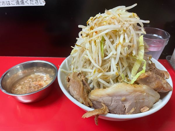 「ラーメン（麺少なめ）野菜増し」@ラーメンハイキックの写真
