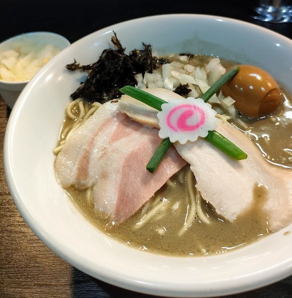 「味玉濃厚そば､玉ねぎ」@中華そば いづるの写真