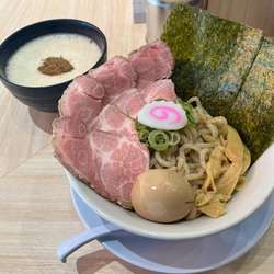 あごだし鶏白湯つけ麺　全部のせ