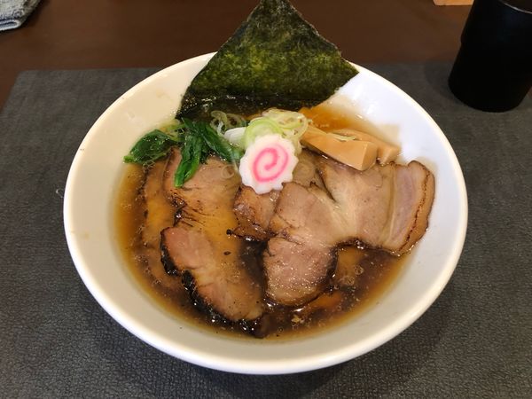 「醤油チャーシュー麺」@手打ち 蓮の写真
