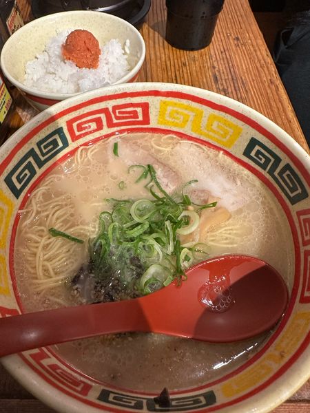 「九州じゃんがら+半替え玉+めんたい御飯」@九州じゃんがら 秋葉原本店の写真