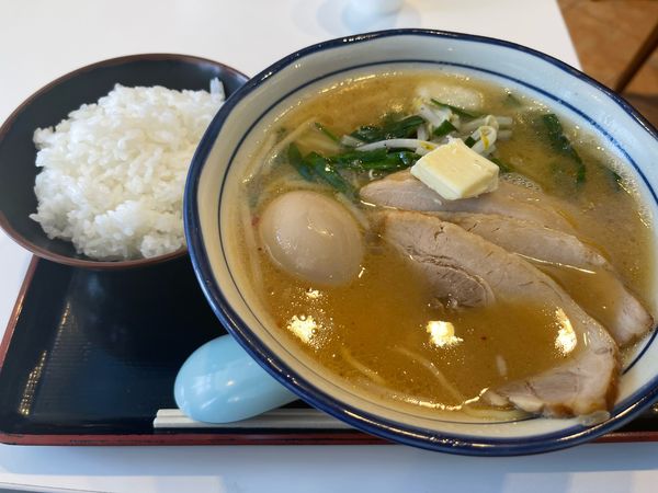 「味噌バターチャーシュー麺＋ライス」@駿州醤油らーめん 一滴家の写真