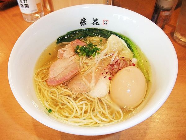 「塩らぁ麺」@支那蕎麦屋 藤花の写真
