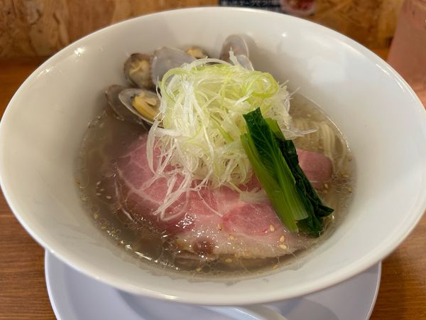 「【限定】牛と貝出汁ソバ880円」@らーめん コットンポットの写真