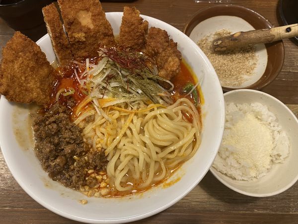「四川坦々麺チーズリゾットセット+パイコー 1150+280」@四川担々麺 赤い鯨の写真