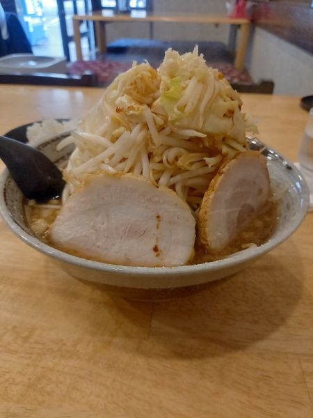 「らー麺¥850+野菜増し¥100+ライス」@麺屋 愛0028の写真