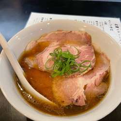 贅沢醤油らぁ麺極