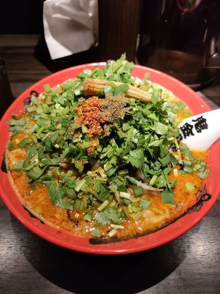 「パクチーラーメン」@カラシビ味噌らー麺 鬼金棒の写真
