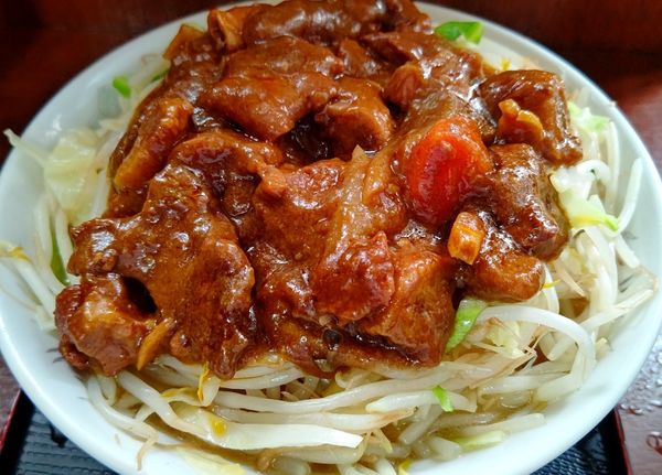 「もつカレー野菜」@ラーメンあやの写真