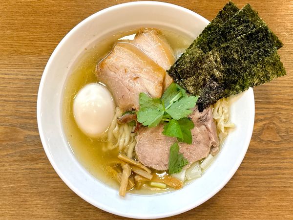 「★塩らぁめん🍜¥1,000」@らぁめん山と樹の写真