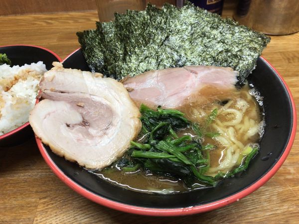 「ラーメン(普濃多)+のり増し+∞ライス+トッピングC 930円」@麺家 紫極の写真