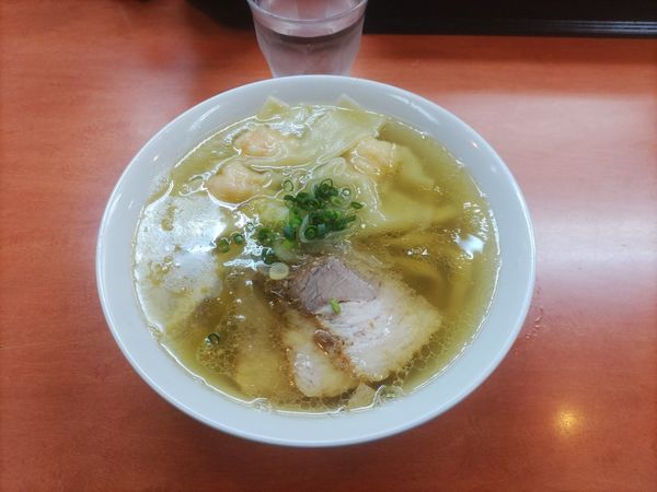 「海老ワンタン麺」@日陰の写真