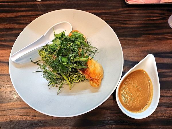 「SP リヨン風クネル オオコシオリエビのビスク エピナソース」@稲荷屋の写真