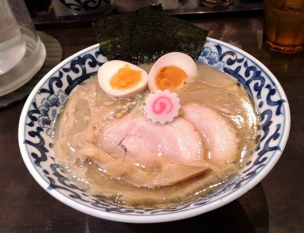「濃厚東京駅らー麺(1150円)」@東京駅 斑鳩の写真