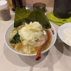 ラーメン　キャベツ