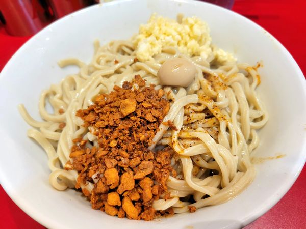 「油そば(ニンニク、FG、ラー油)+豚+ネギ」@麺屋HEROの写真