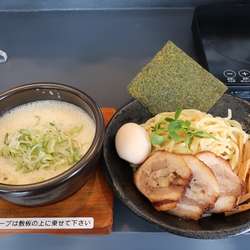 麺屋 赤橙 一社店の画像