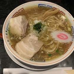 あごだし中華そば 750円