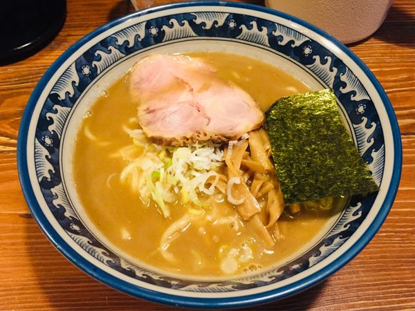 「らーめん 太麺、大盛」@らーめん木尾田の写真