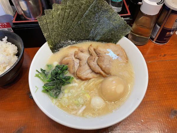 「圭壱塩豚骨」@横浜家系ラーメン 圭壱家の写真