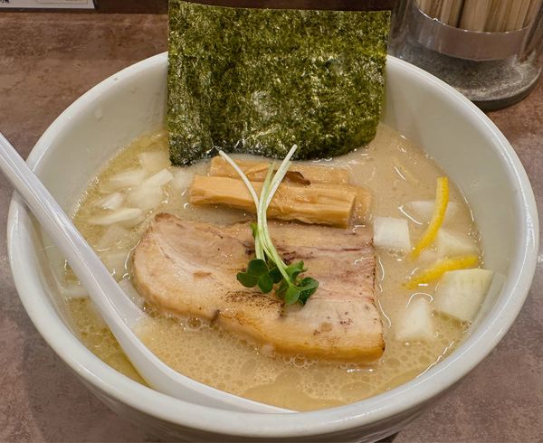 「濃厚ホタテそば」@NOODLE VOICEの写真