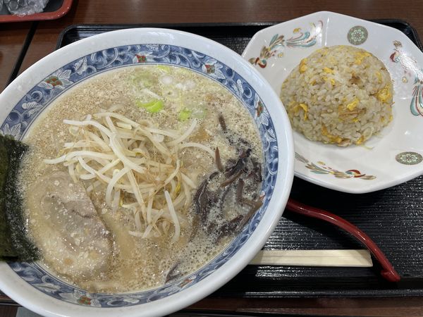 「佐野こってりらーめん・半チャーハン」@麺創房 小竹屋 イオンモール太田店の写真