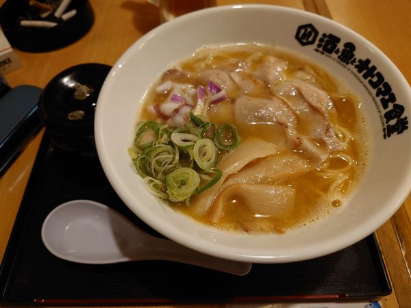 「特製らーめん」@酒と魚オトコマエ酒場の写真