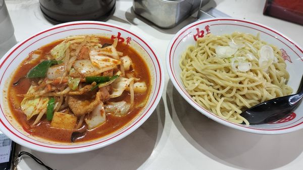 「冷し味噌野菜、野菜大盛1160円」@蒙古タンメン中本 横浜店の写真