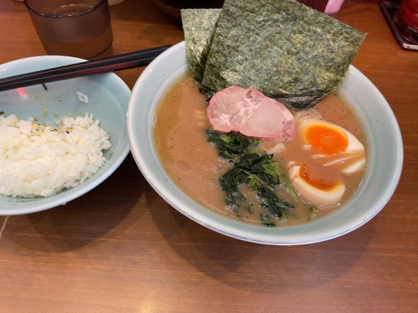 「ラーメン」@横浜家系ラーメン 五十三家の写真