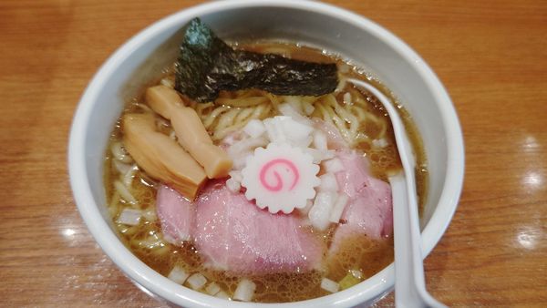 「煮干中華そば」@煮干中華そば 鈴蘭 新宿店の写真