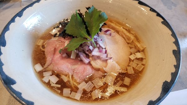 「鶏と貝出汁の中華そば 塩」@八二軒の写真