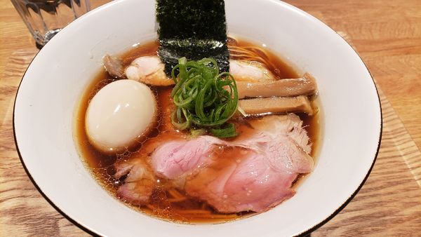 「地鶏醤油そば 醤油＋味玉」@中華蕎麦 みうらの写真