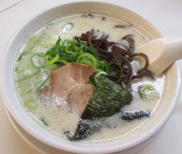 「ラーメン　600円」@博多天神 渋谷南口店の写真